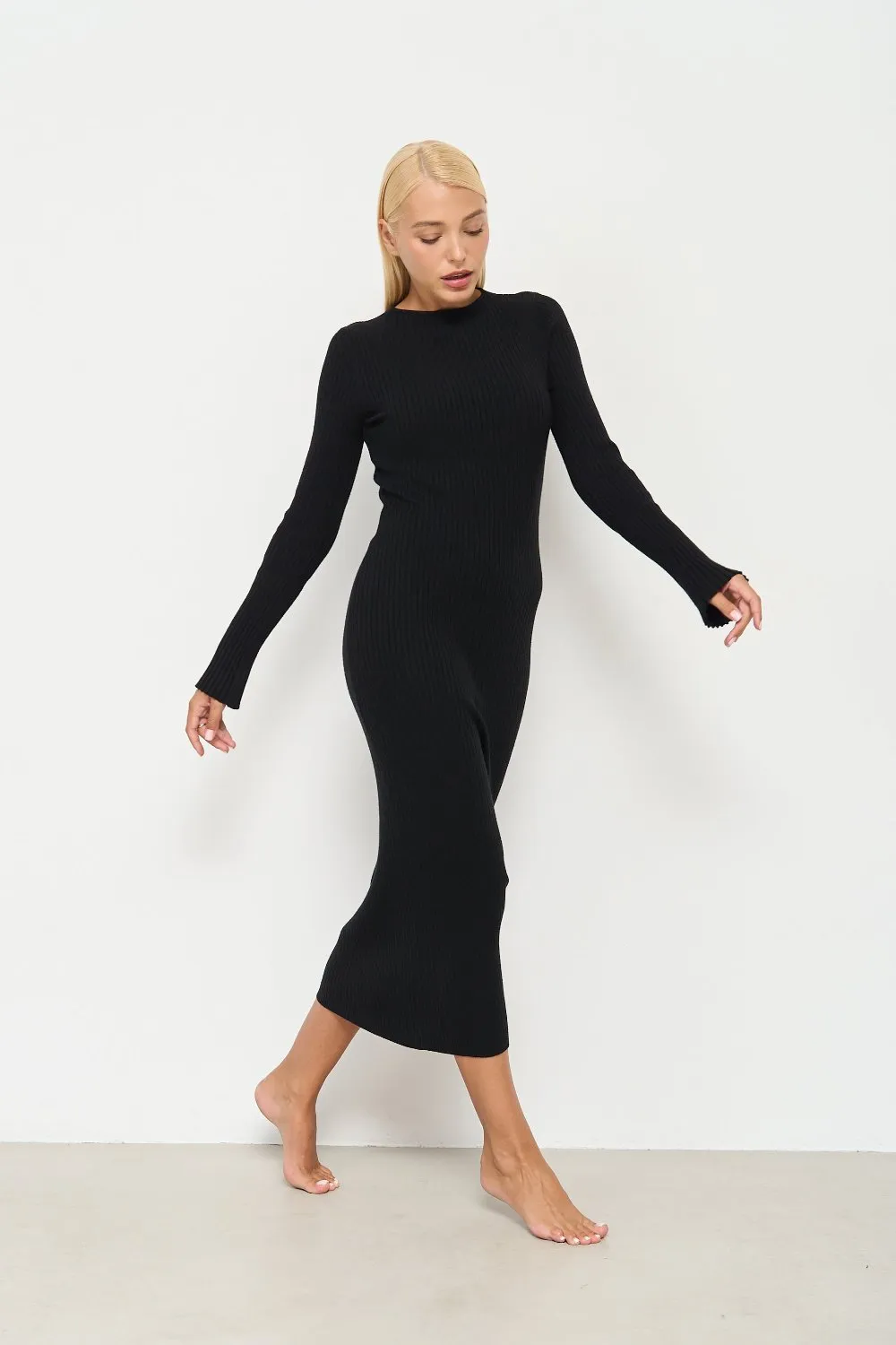 Black Long Sleeve Ribbed Knit Midi Dress