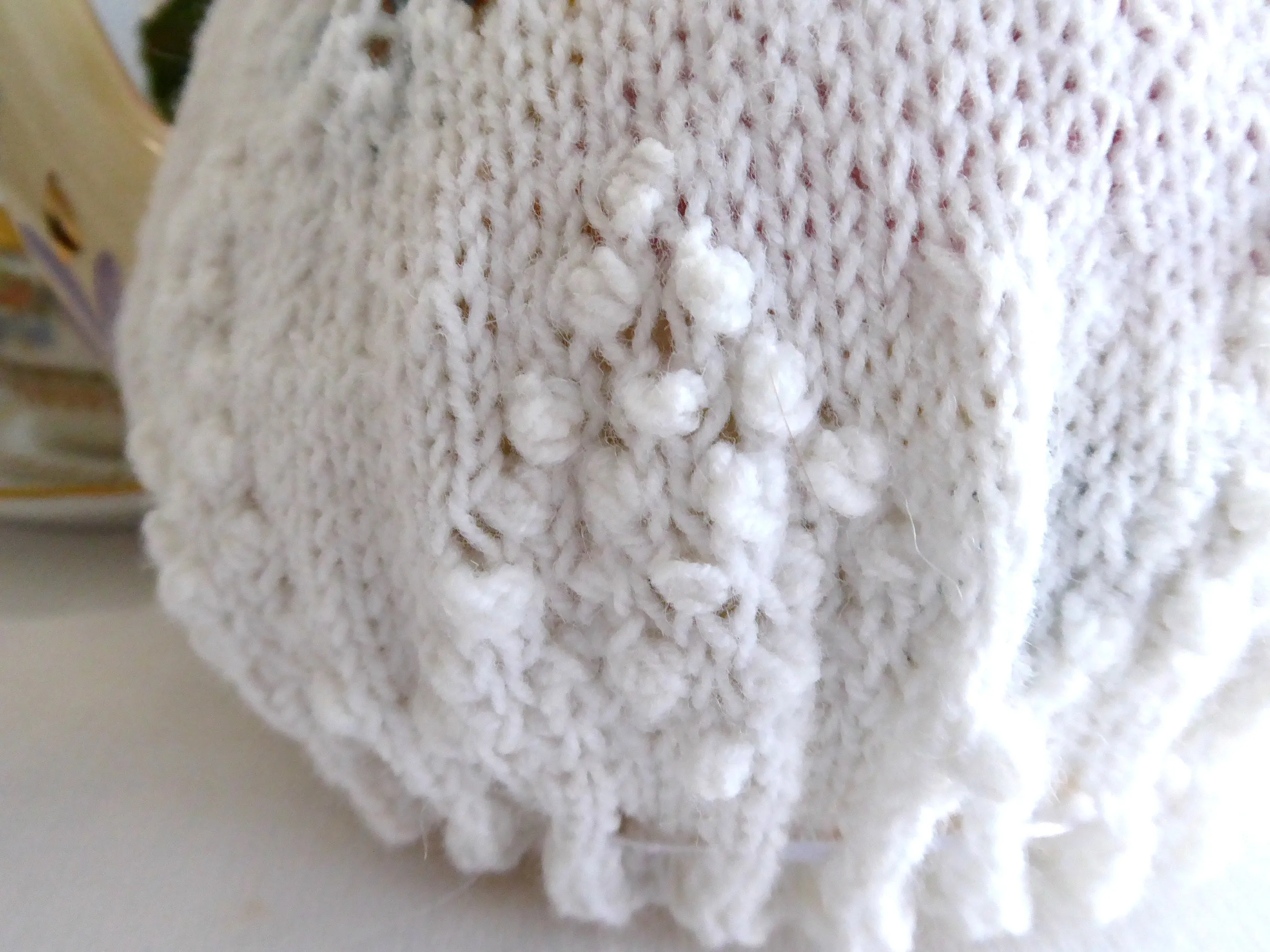 Fancy White Hand Knit Tea Cozy Popcorn Stitch Fan Cosy Knitted Medium Stretchy