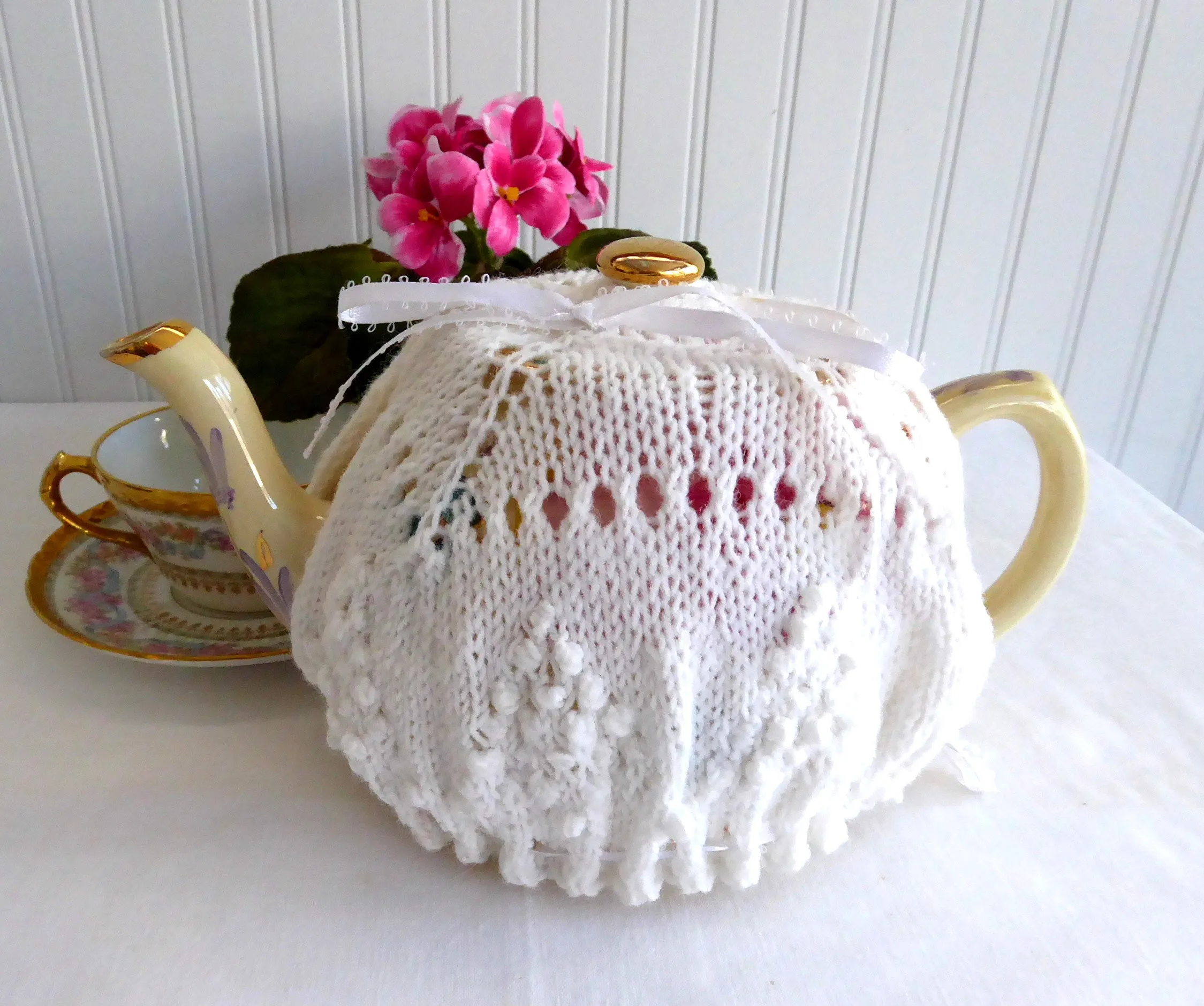 Fancy White Hand Knit Tea Cozy Popcorn Stitch Fan Cosy Knitted Medium Stretchy