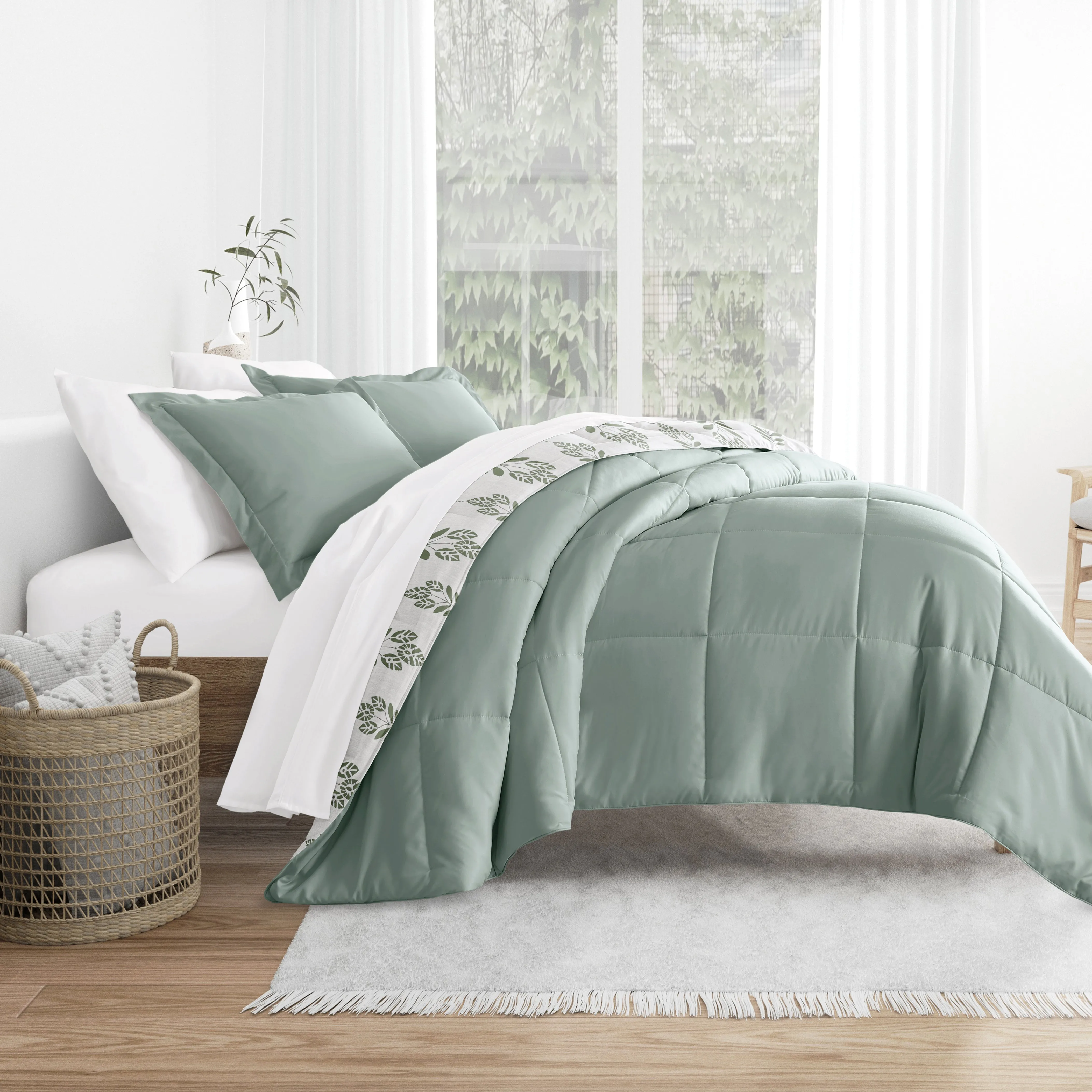 Folk Leaves Reversible Down-Alternative Comforter Set