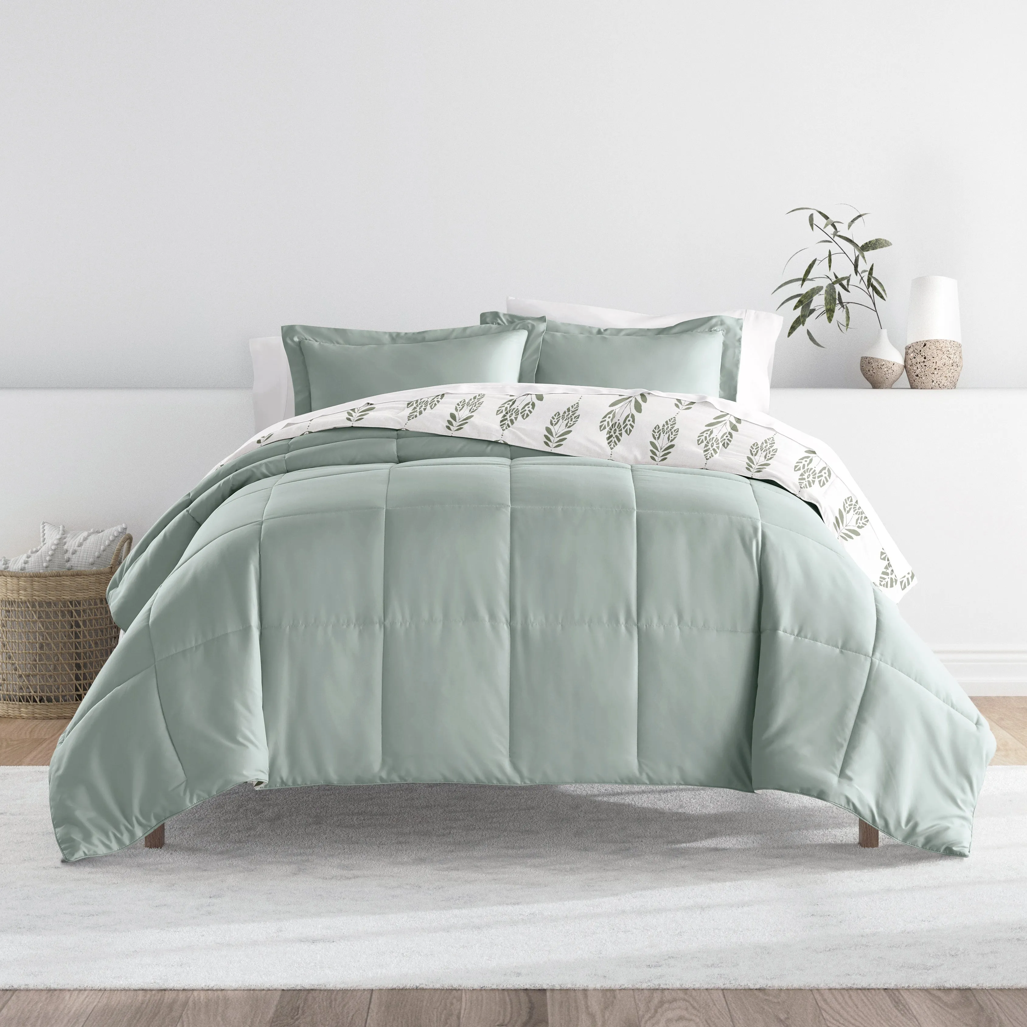 Folk Leaves Reversible Down-Alternative Comforter Set