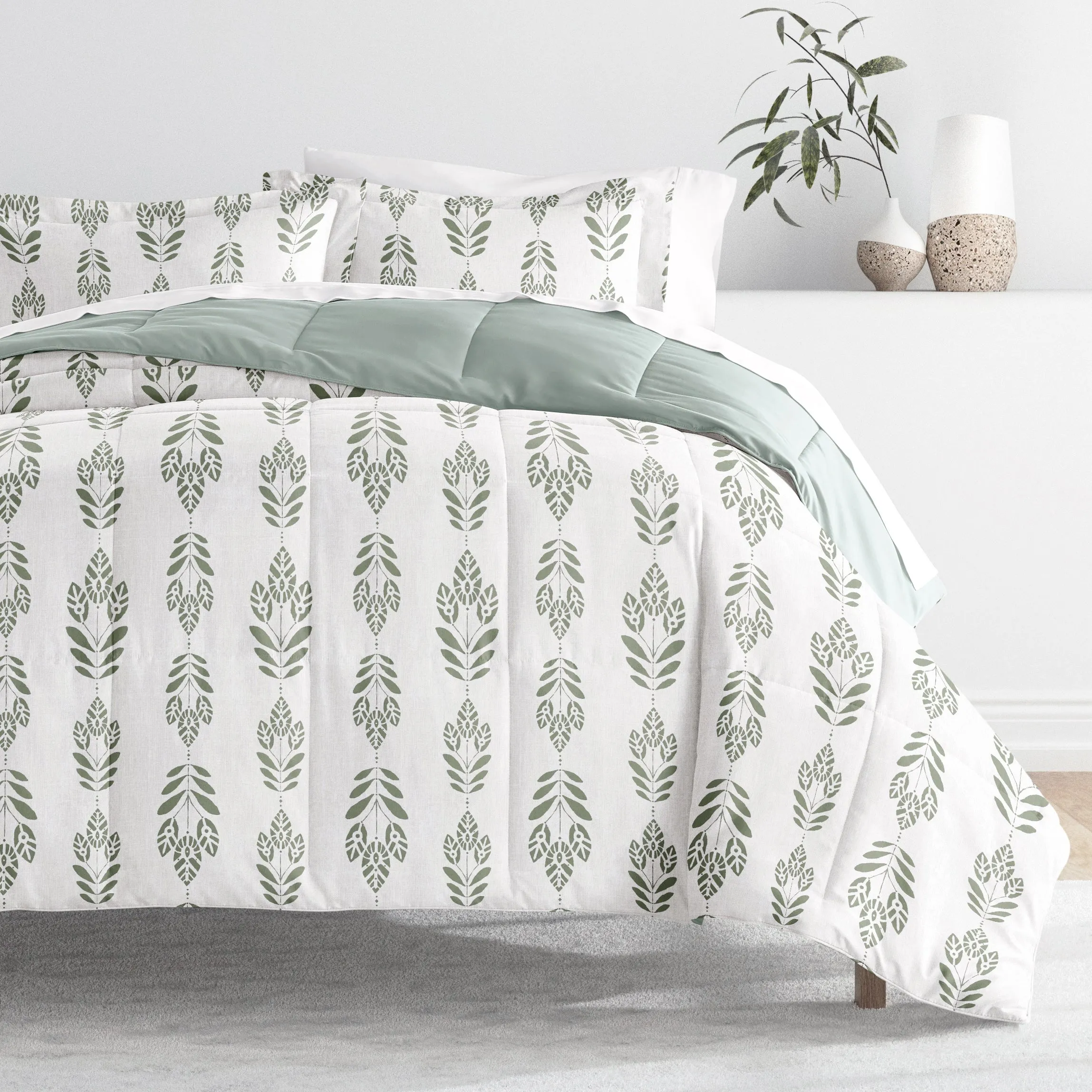 Folk Leaves Reversible Down-Alternative Comforter Set