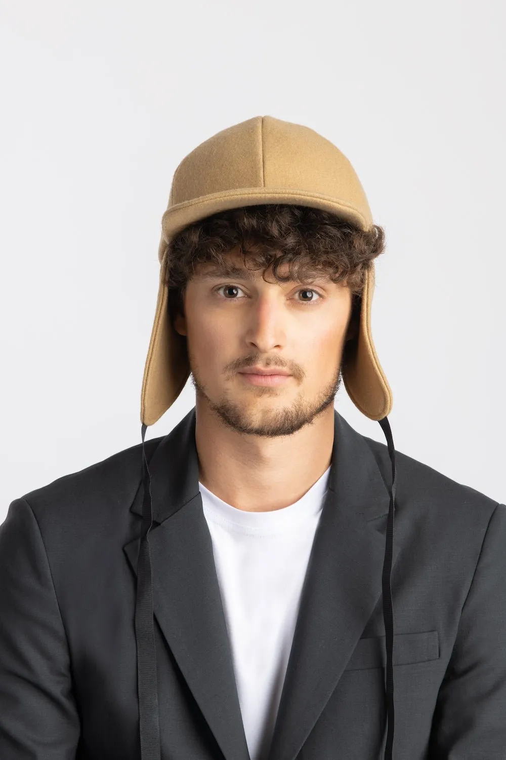 Milo & Dexter Round Cap with Ear Flaps (Beige Wool)